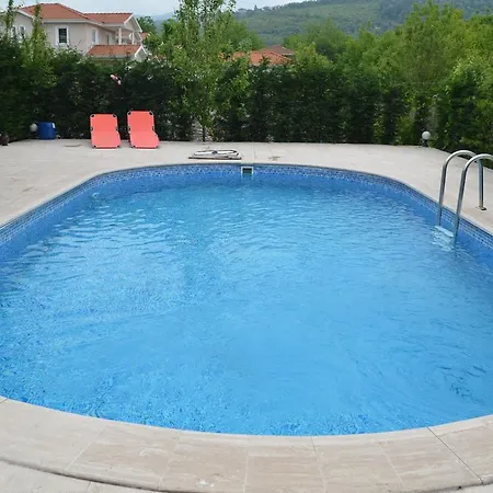 Villa Oezdilek *