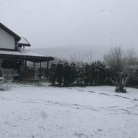 Oezdilek Sapanca