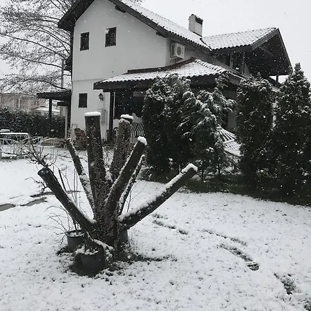 Oezdilek Sapanca